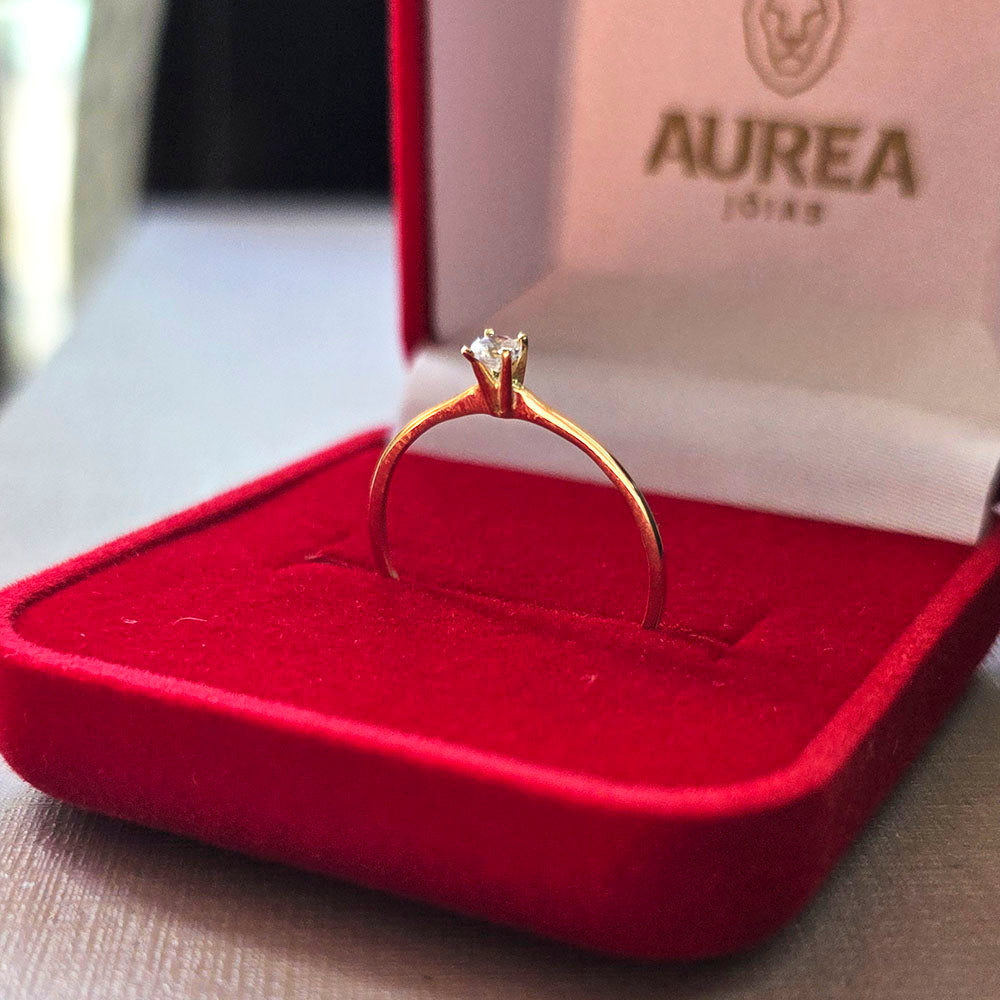 Anel Solitário P em ouro 18k